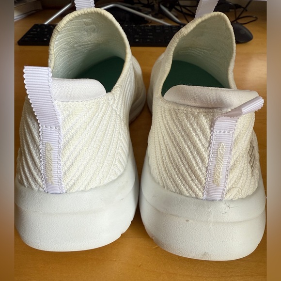 Skechers with Air-Cooled Memory Foam - White - Picture 2 of 4